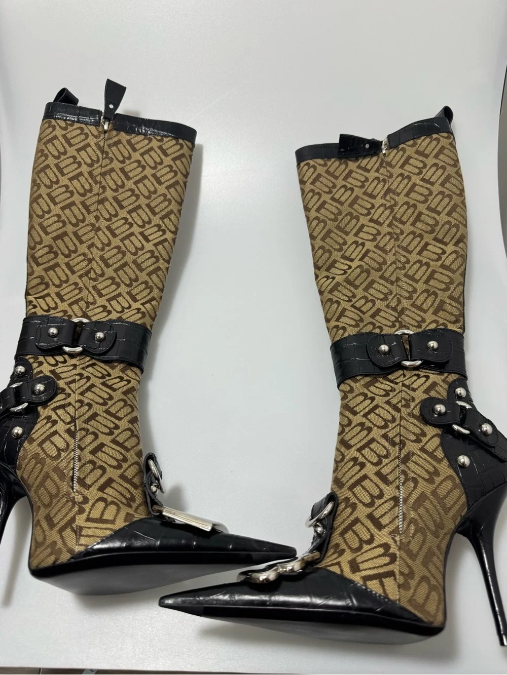 Balenciaga Essex 110mm Boots Beige Black Women’s EU 38/US 8
